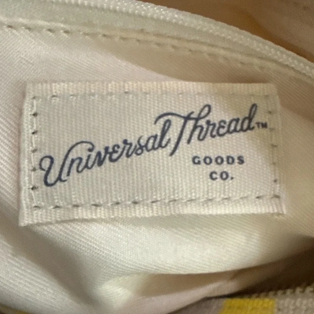 Universal Thread Camera Crossbody Bag NWOT