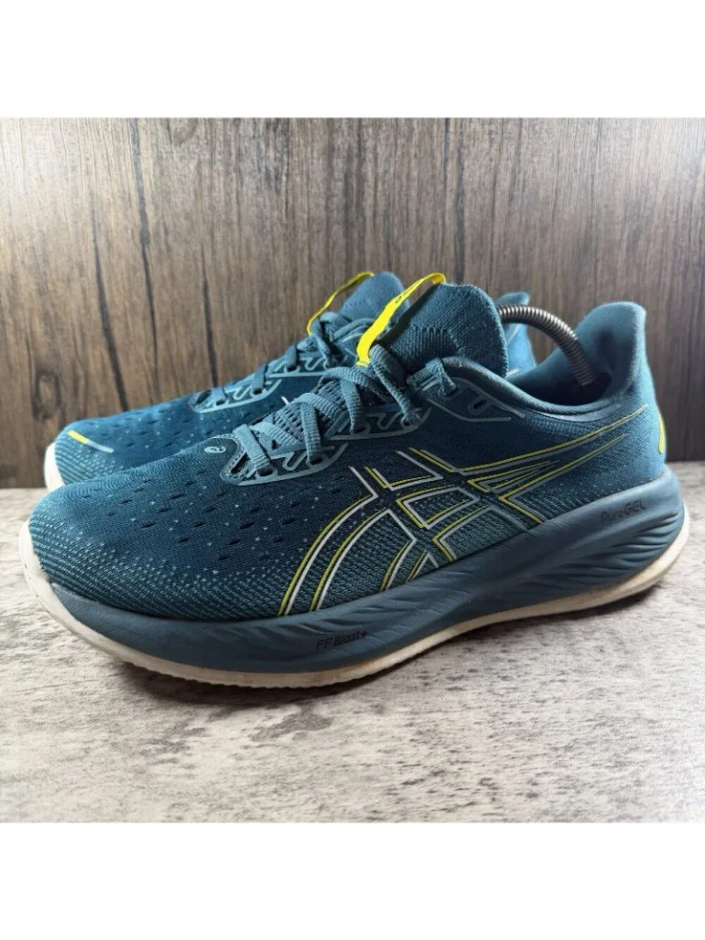 Asics up low