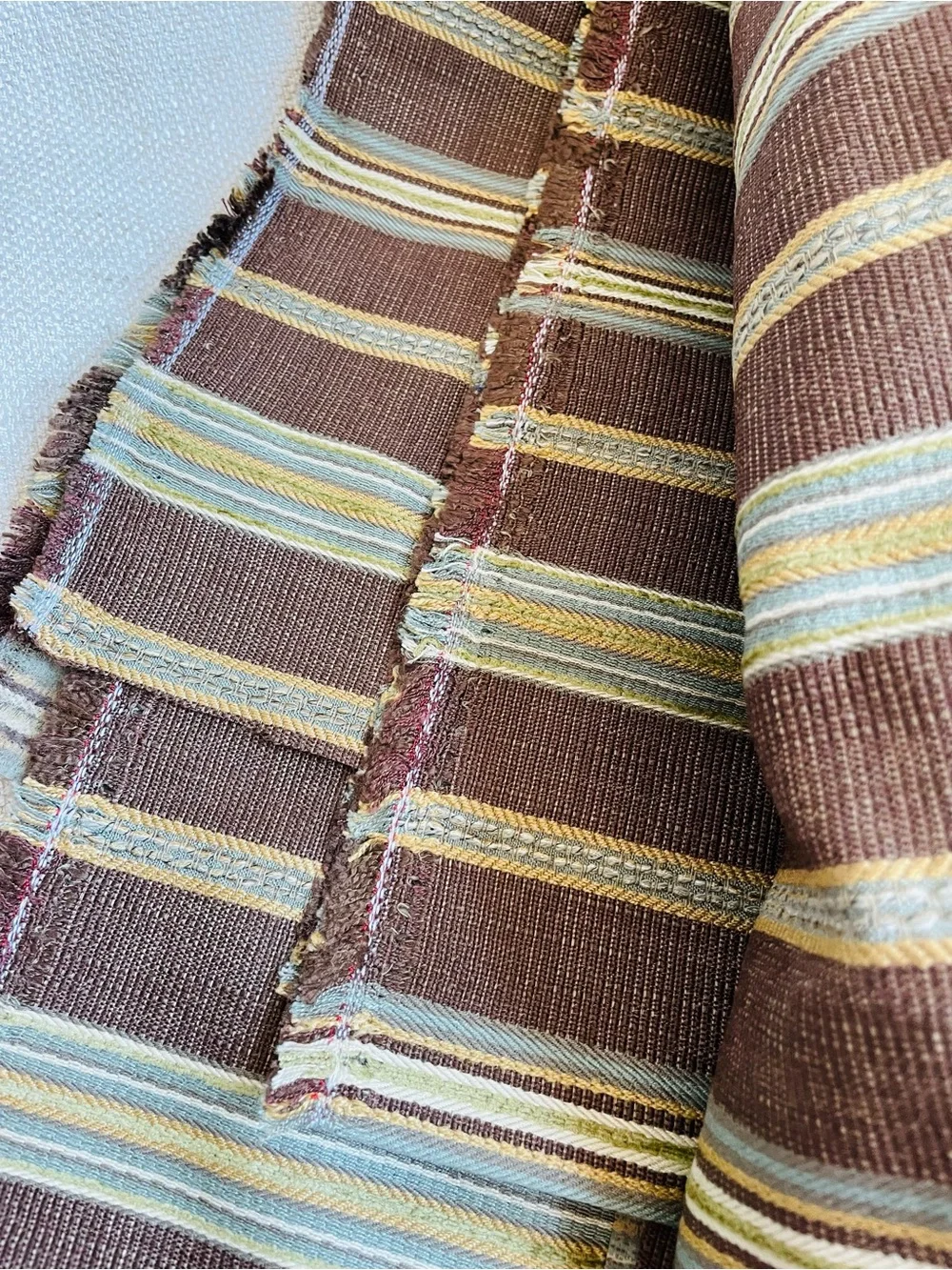 N/A striped textured