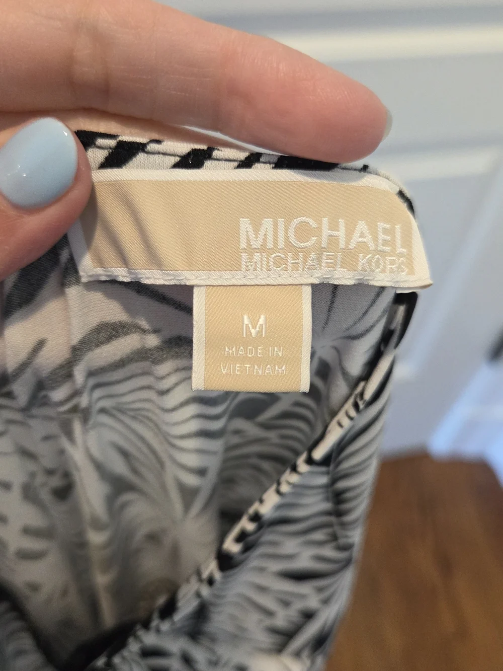 Michael Kors black white