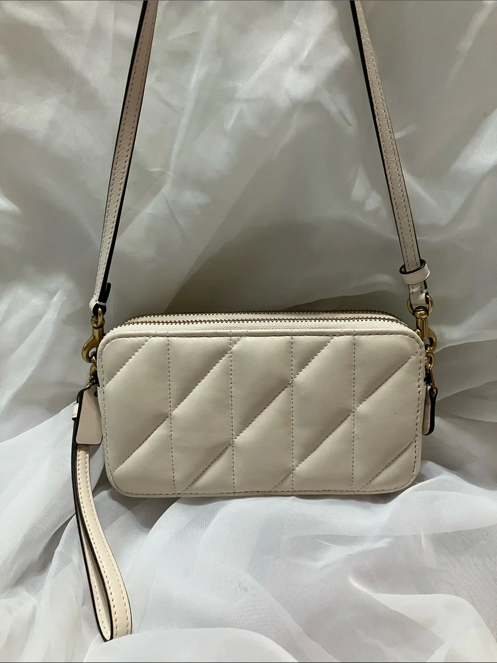Coach 75w quilting style