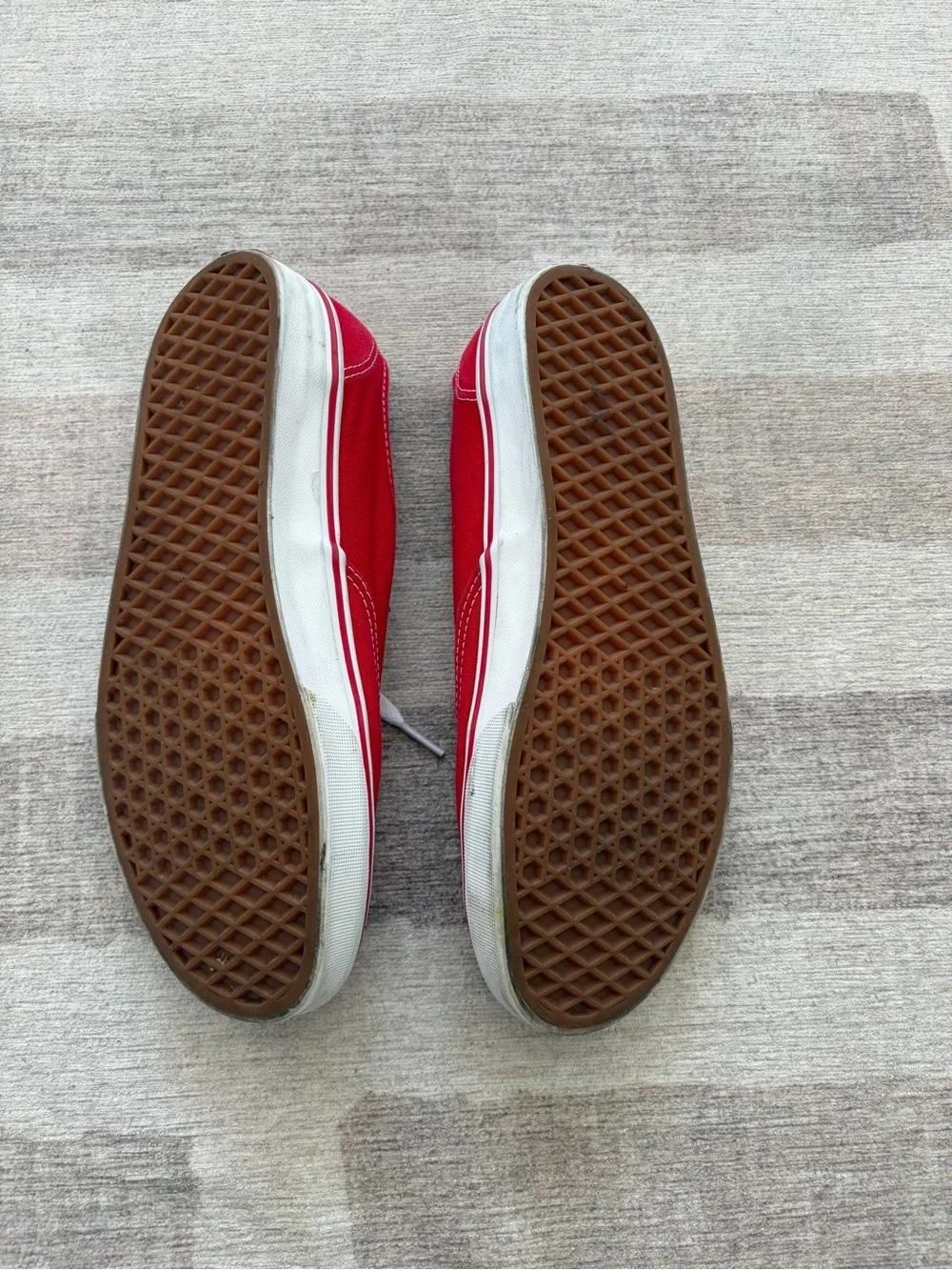 Vans red logo