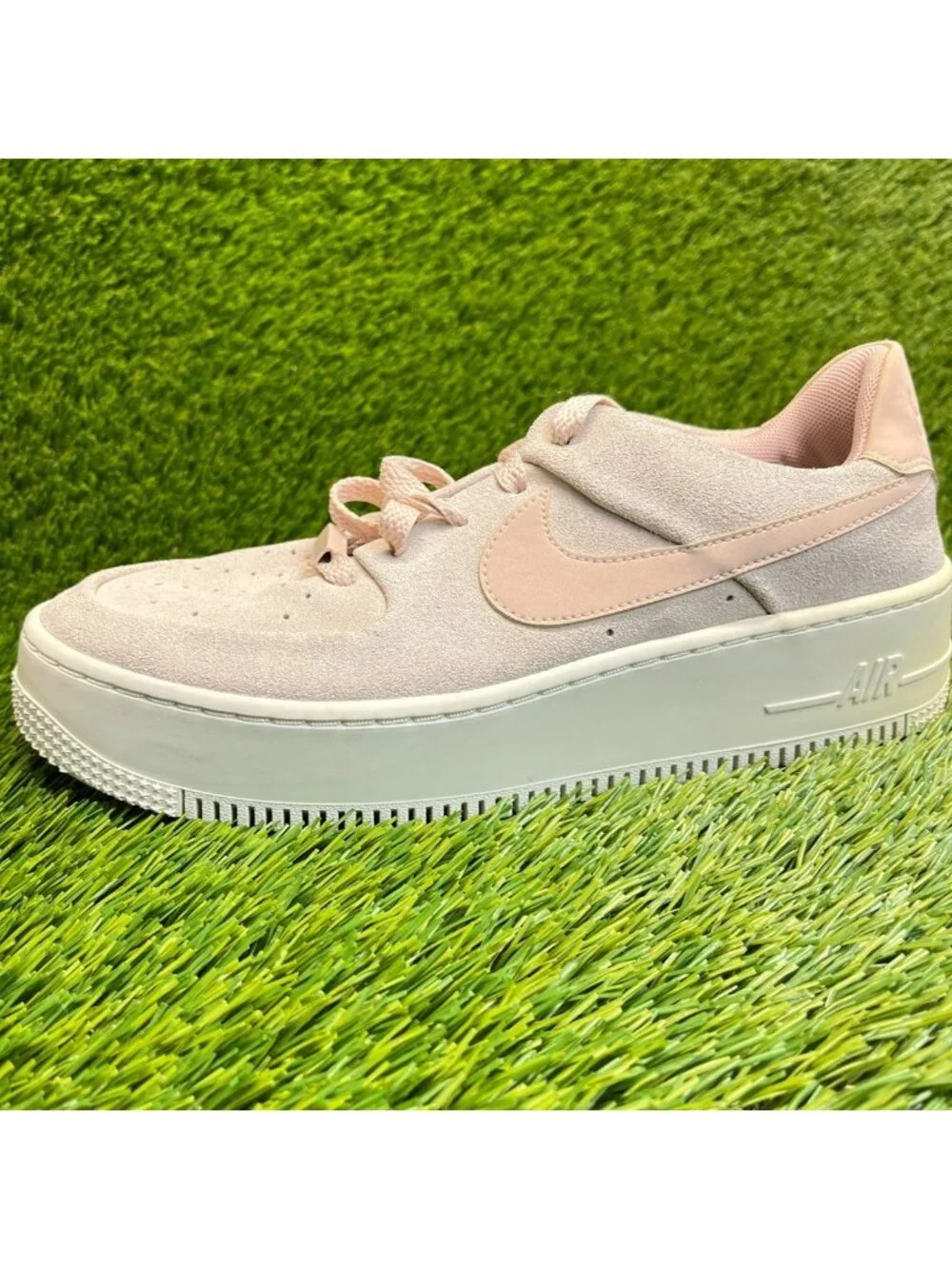Nike please review