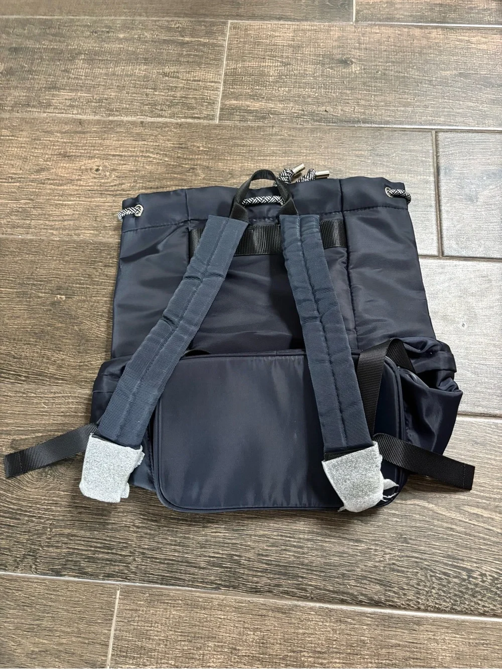 Versace / Men’s Navy Drawstring Backpack w/ Front Zip Pocket Adjustable Strap