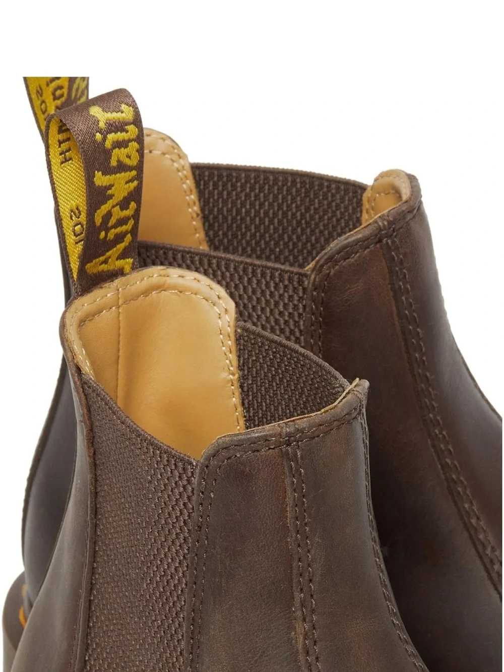 Dr. Martens chelsea handles