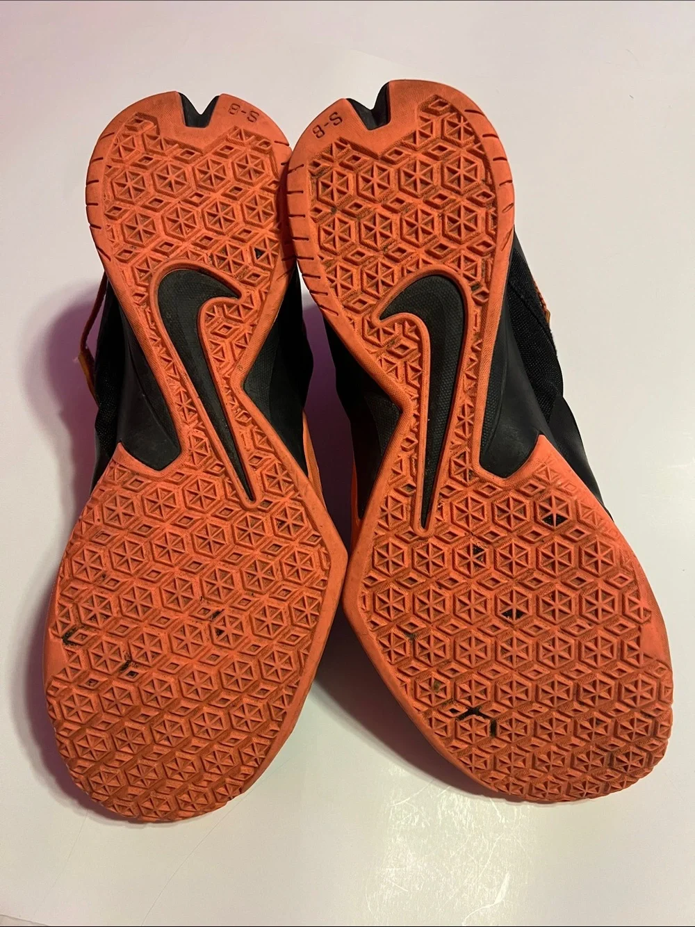 NIKE LeBron Soldier 8 Basketball Sneakers Men’s Size 12