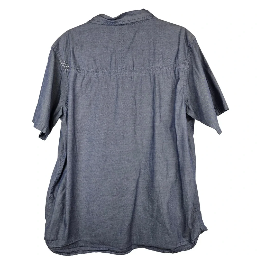 The North Face Men's Blue Chambray Short Sleeve Button Down Shirt Large