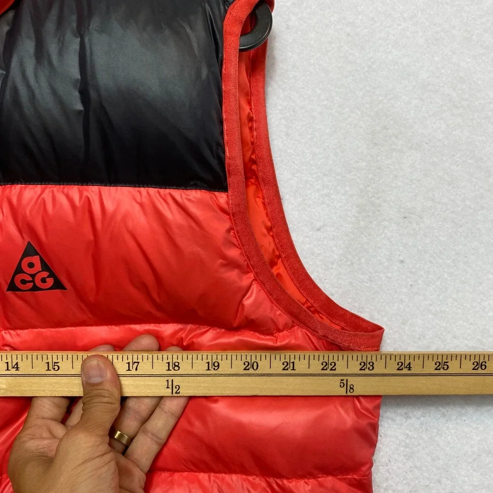 Nike ACG see black