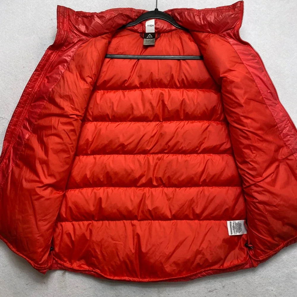 Nike ACG see black