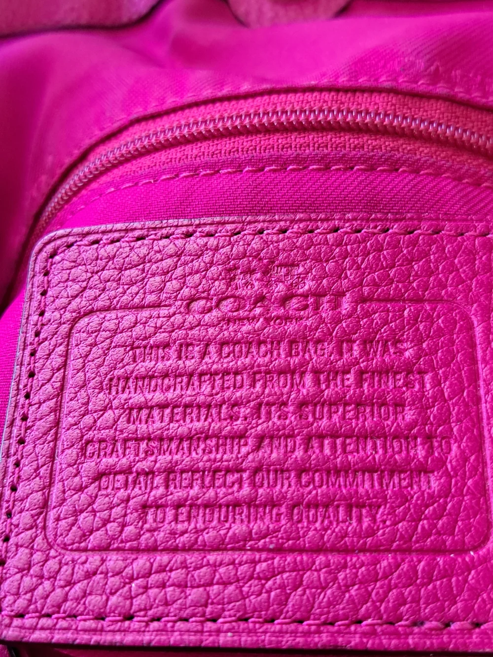 Coach handles pebbled silhouette
