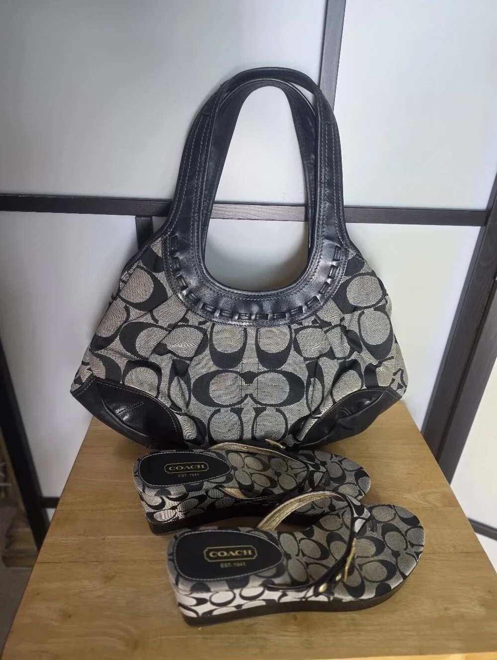 Coach Black & Gray Signature Canvas Shoulder Bag with Matching Sandals Size 11
