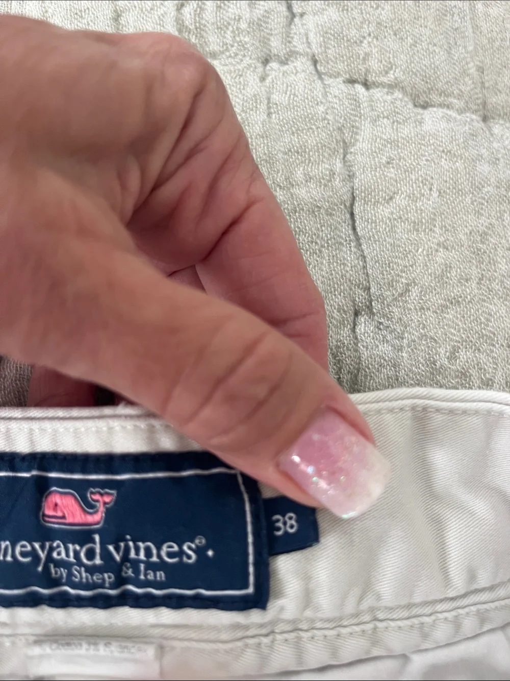 Vineyard Vines classic flat