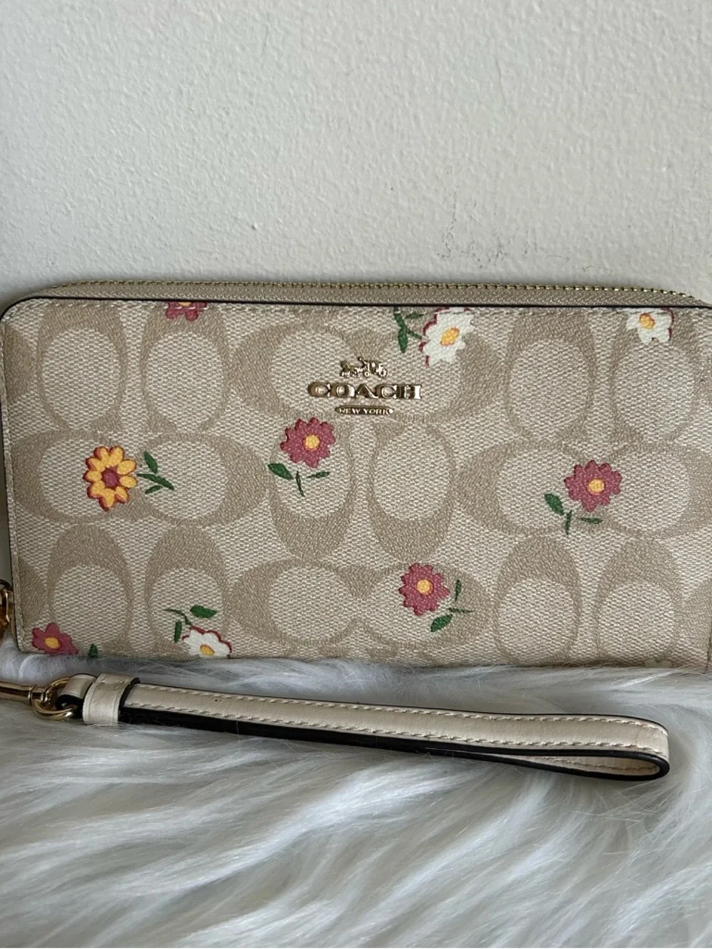 Coach Accordion Zip Khaki Floral Signature Canvas Wristlet Wallet Excellent‎