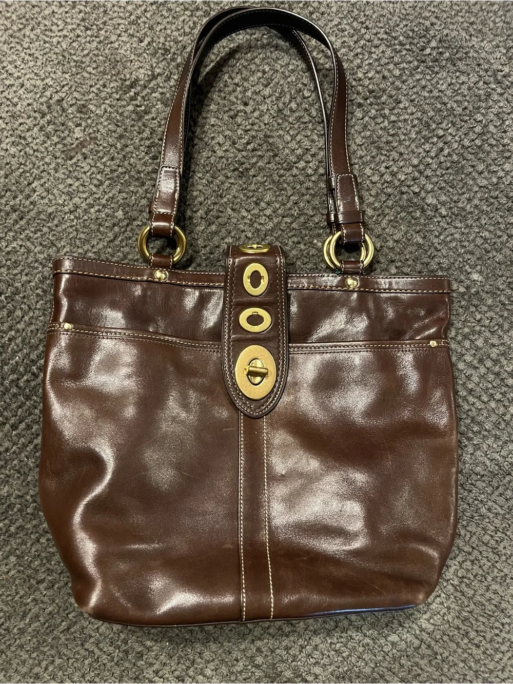 Vintage Coach Lilly Legacy 13757 Turn LockbBrown Leather Shoulder Bag