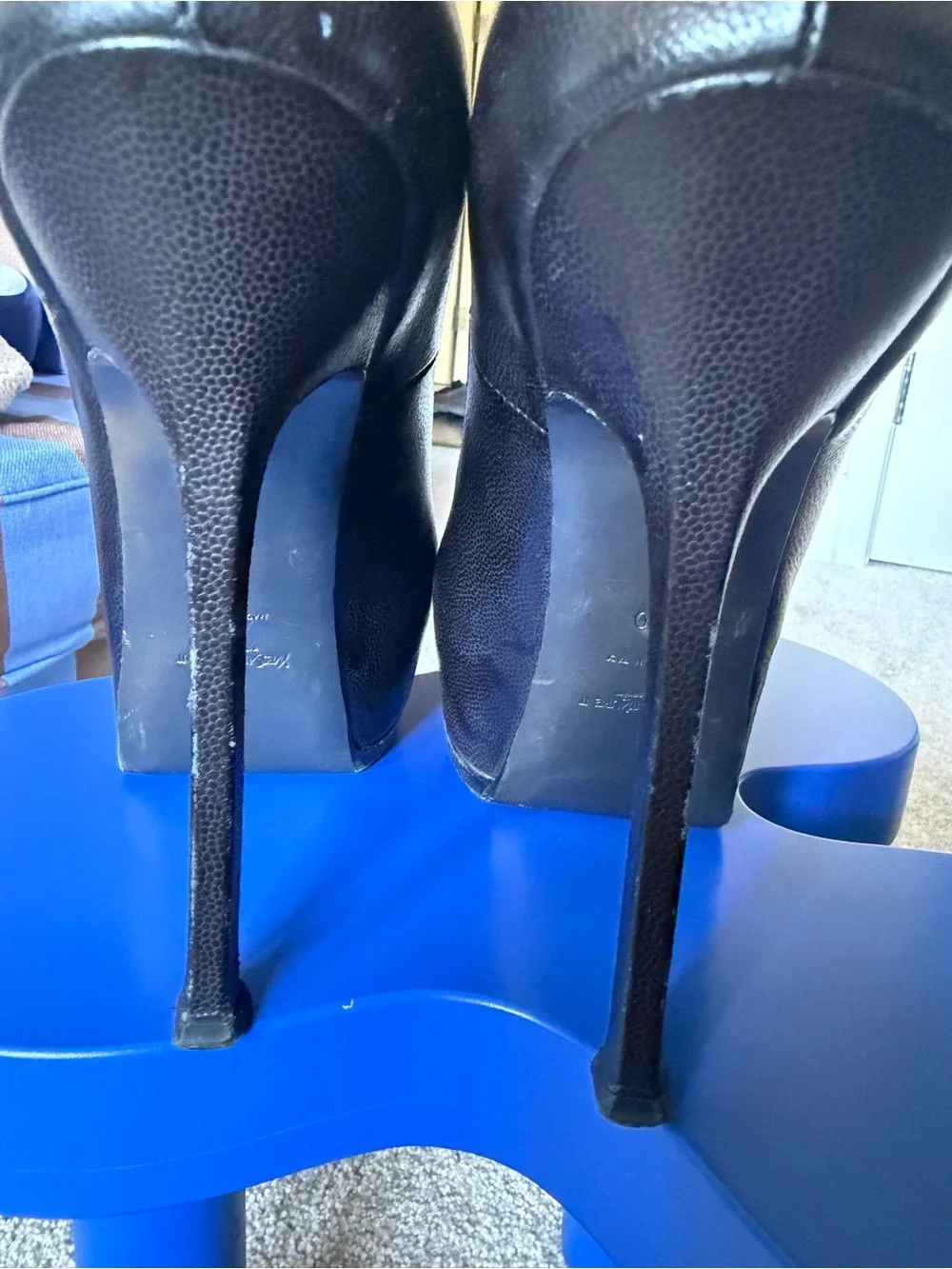 Yves Saint Laurent Black Leather Platform Pumps