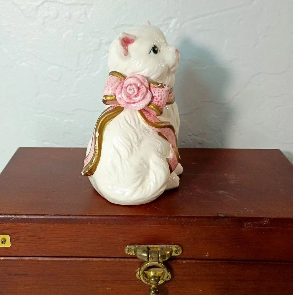 Source Unknown ceramic figurine