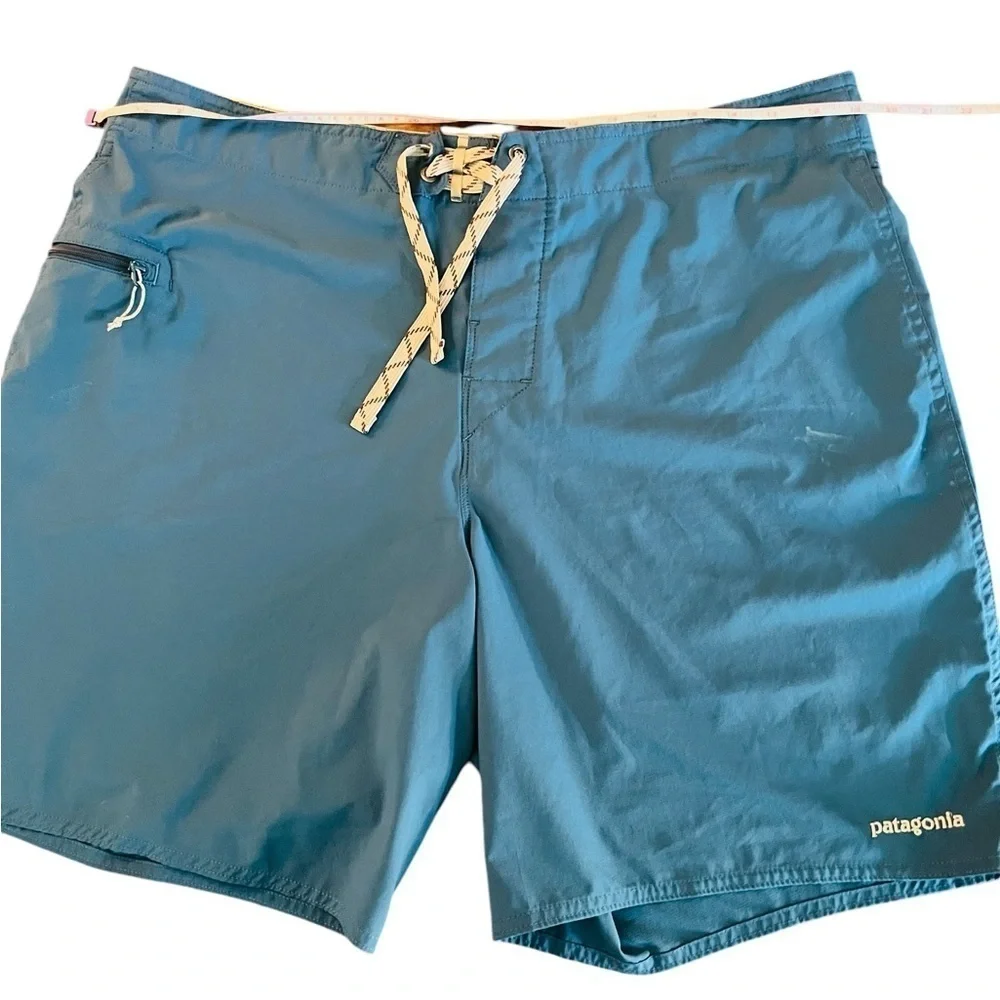 Patagonia men’s blue