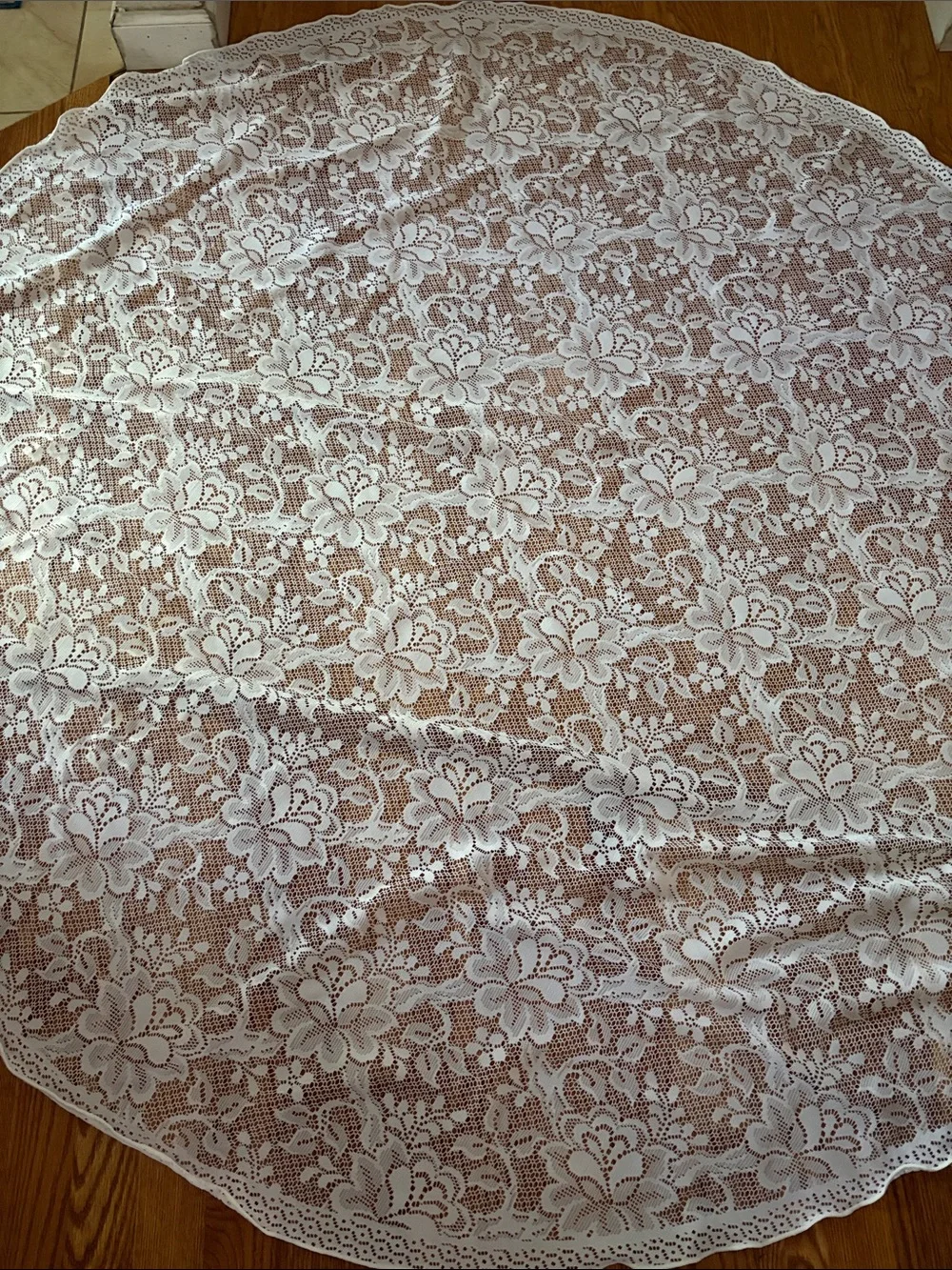 White Floral Lace Round Tablecloth - Classic Lace Table Cover