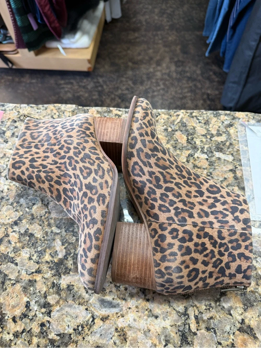 Seychelles leopard print