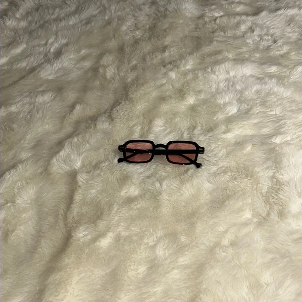 Barbie Core Black and Pink Sunglasses