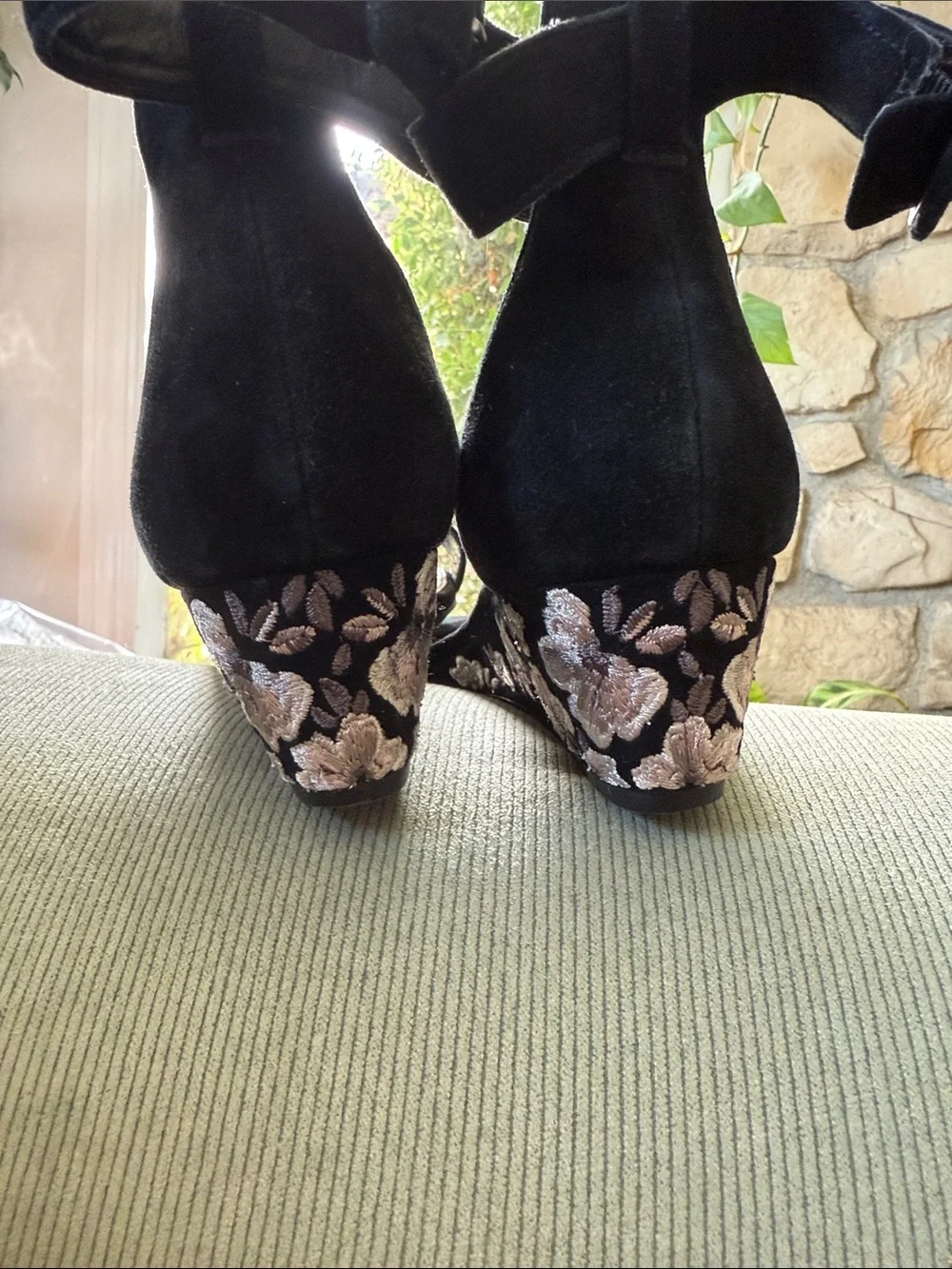 Saks Fifth Avenue elegant black