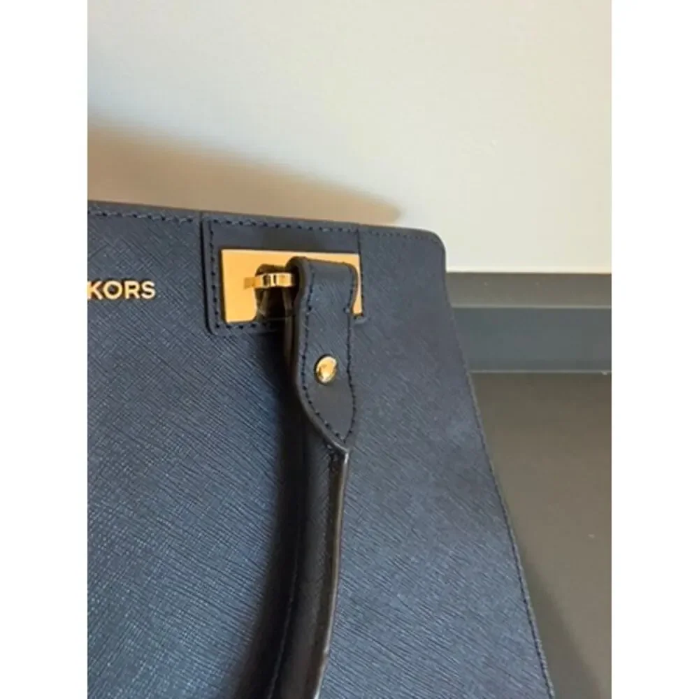 MICHAEL Michael Kors command room