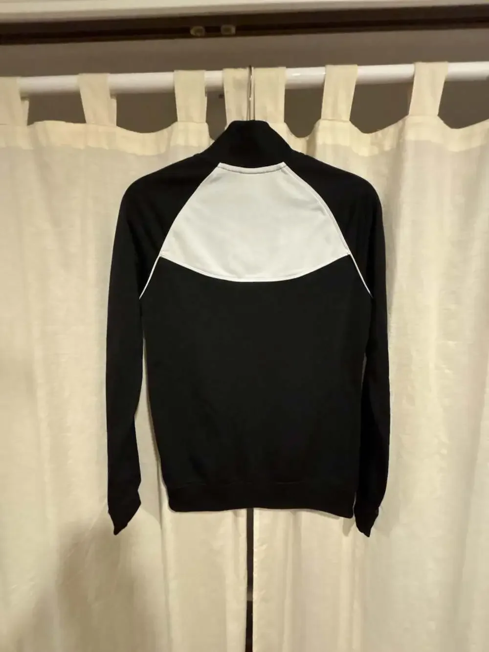 Nike back body blue