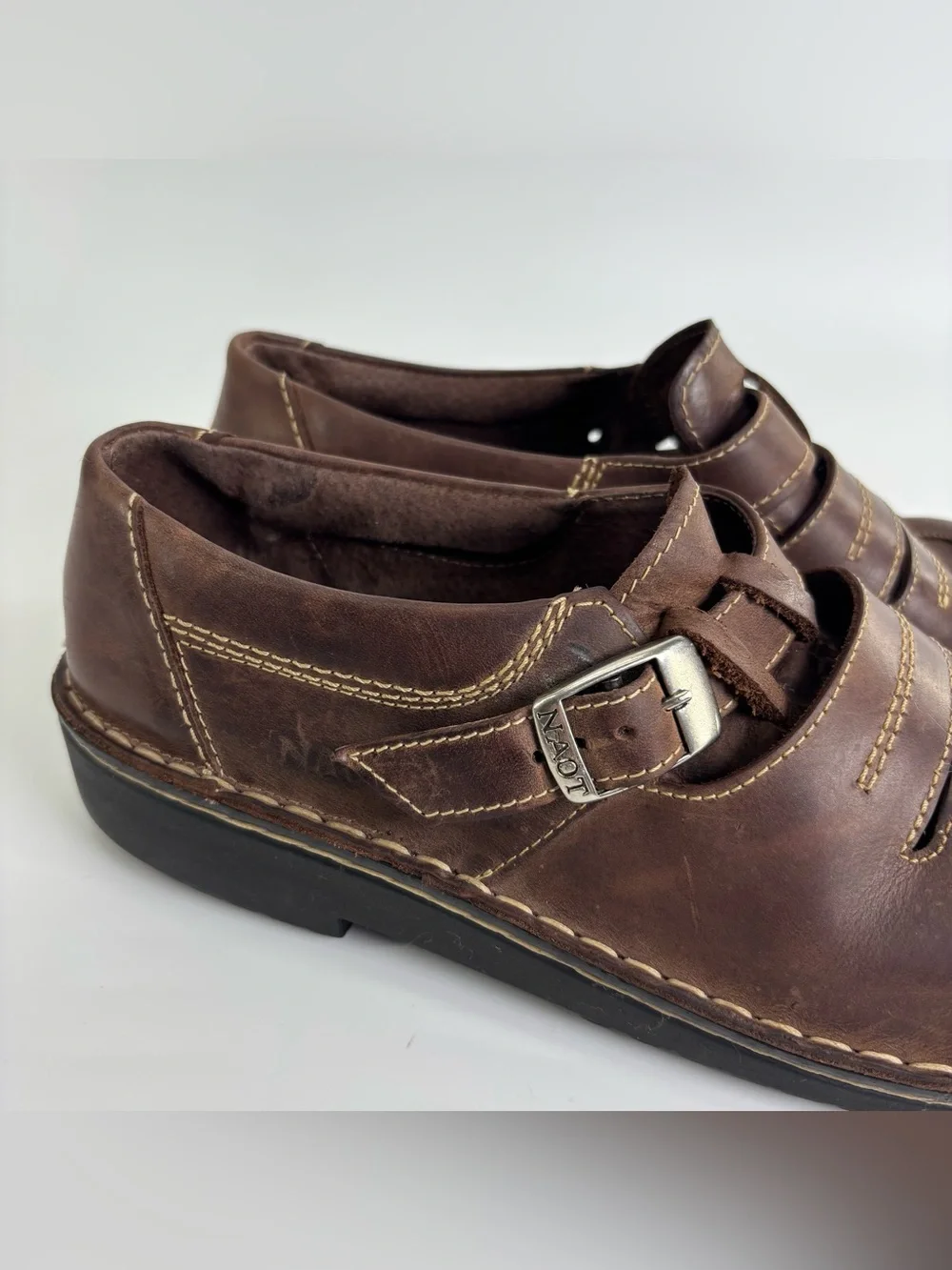 N/A naot leather