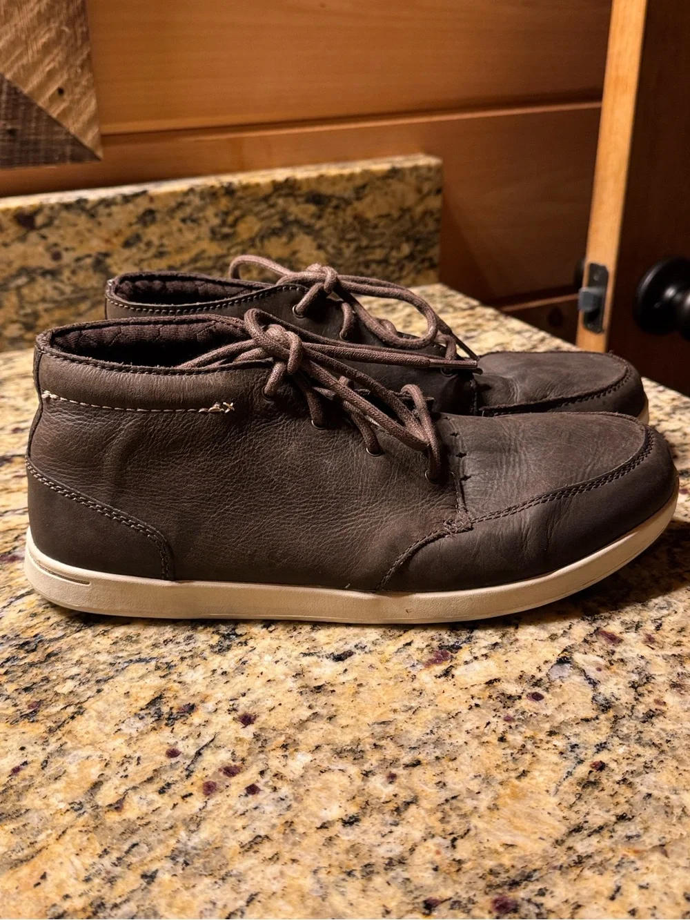 Men's Reef Spiniker mid chukka boots Brown nubuck suede Size 9.5