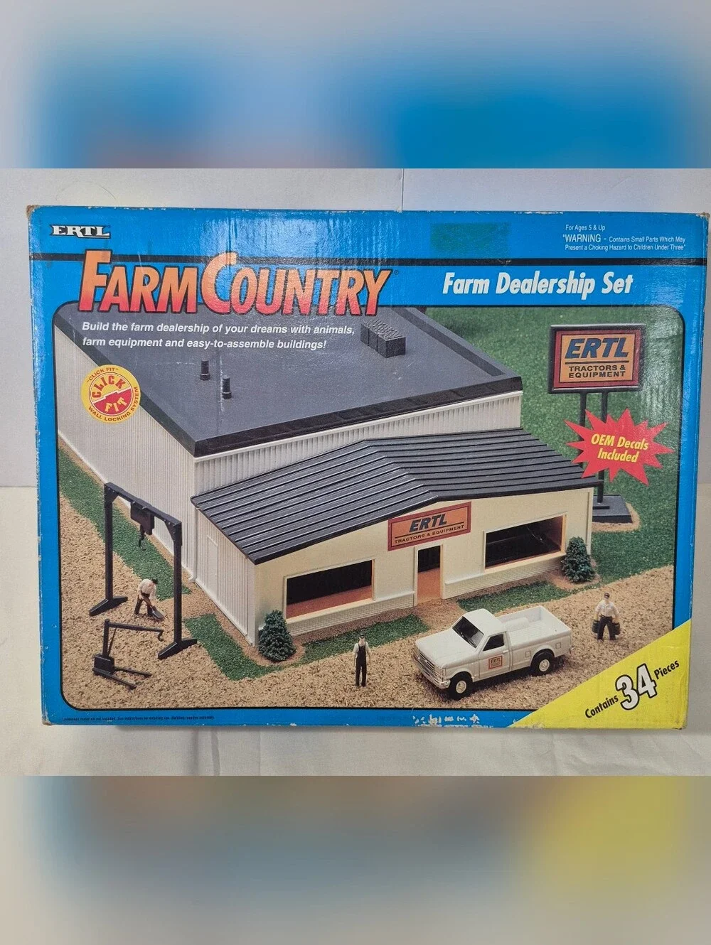 Vintage Ertl 4231 Farm Country Farm Dealership Set 1/64