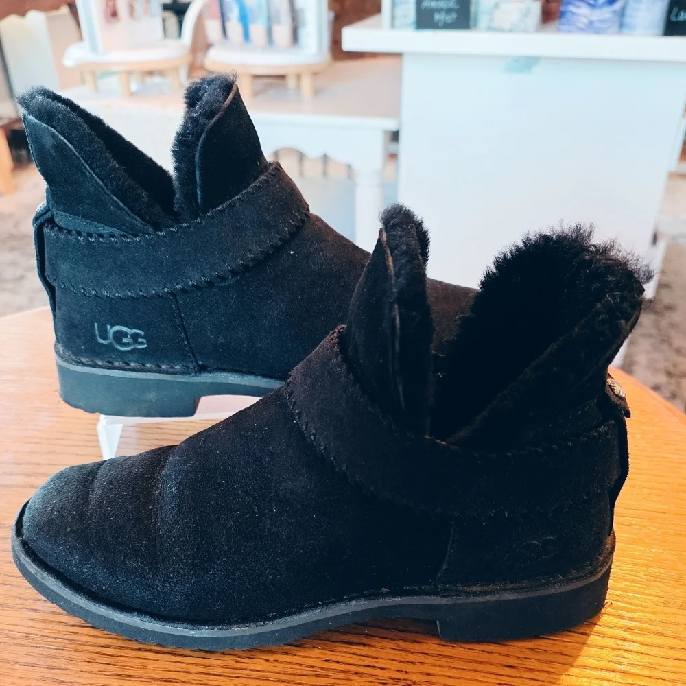 UGG mckay black