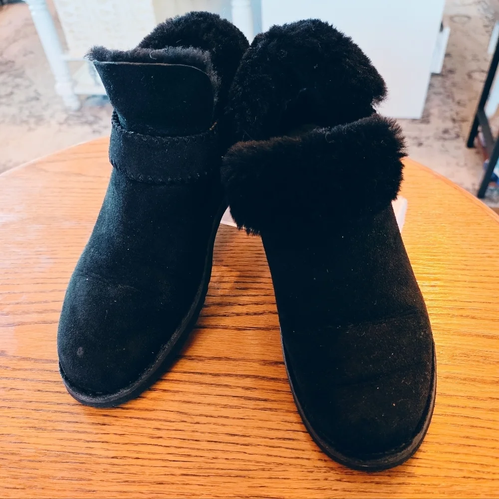 UGG mckay black