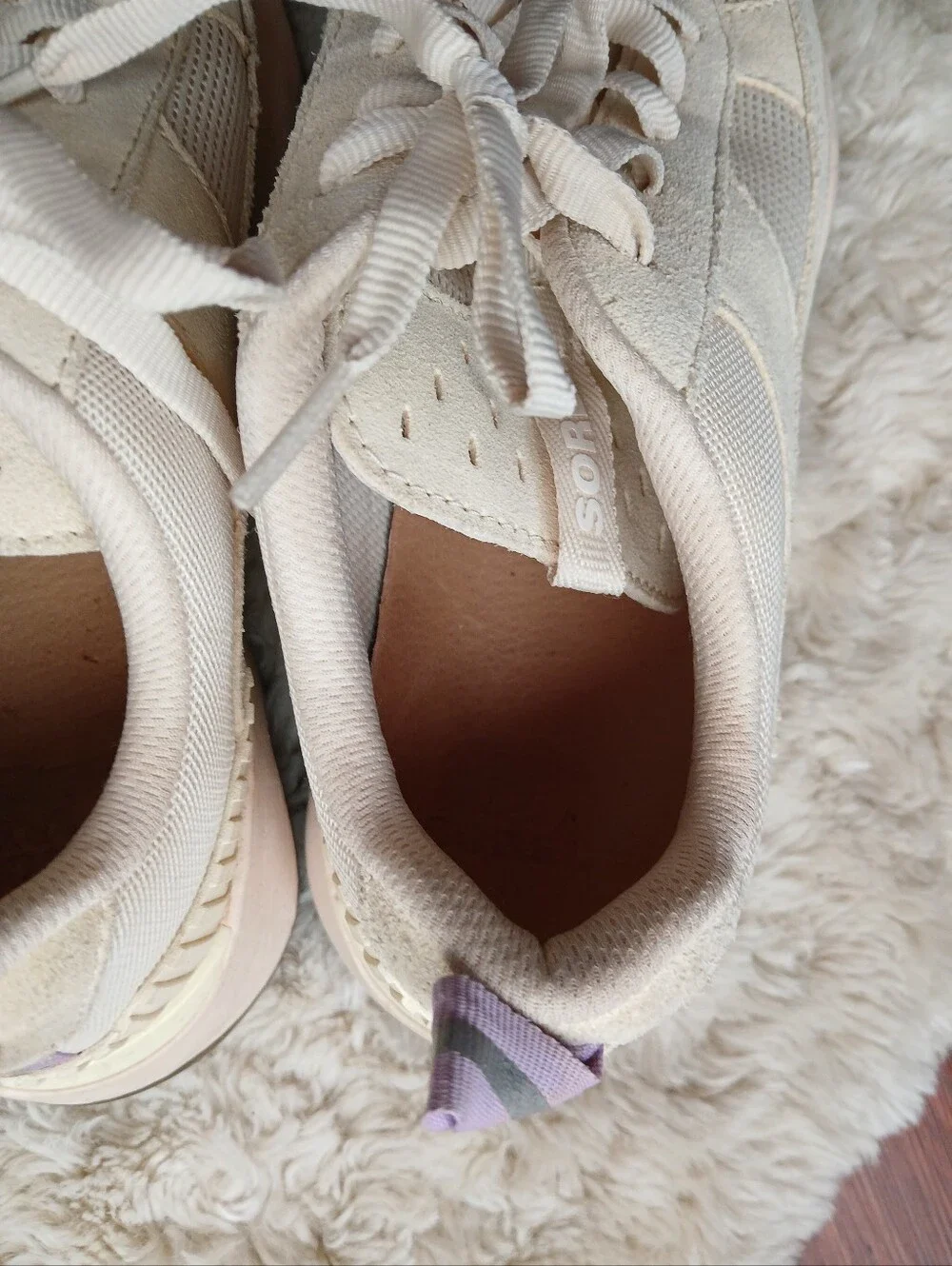 Sorel comfortable sneakers