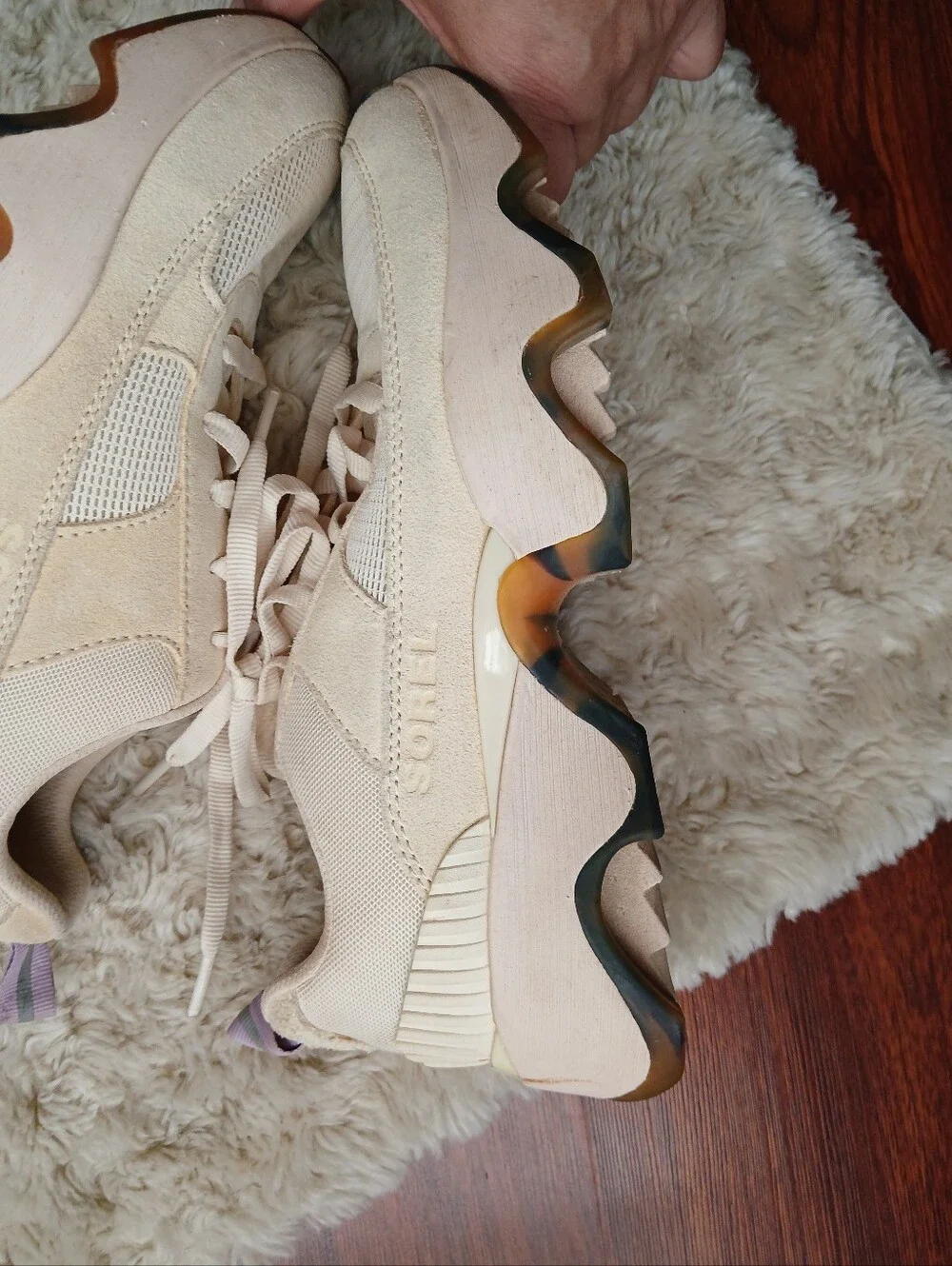 Sorel comfortable sneakers