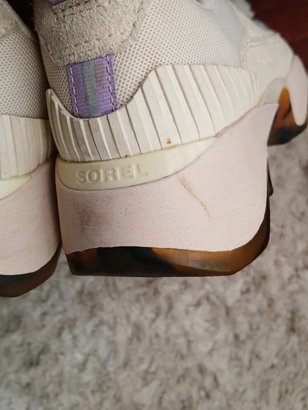 Sorel comfortable sneakers