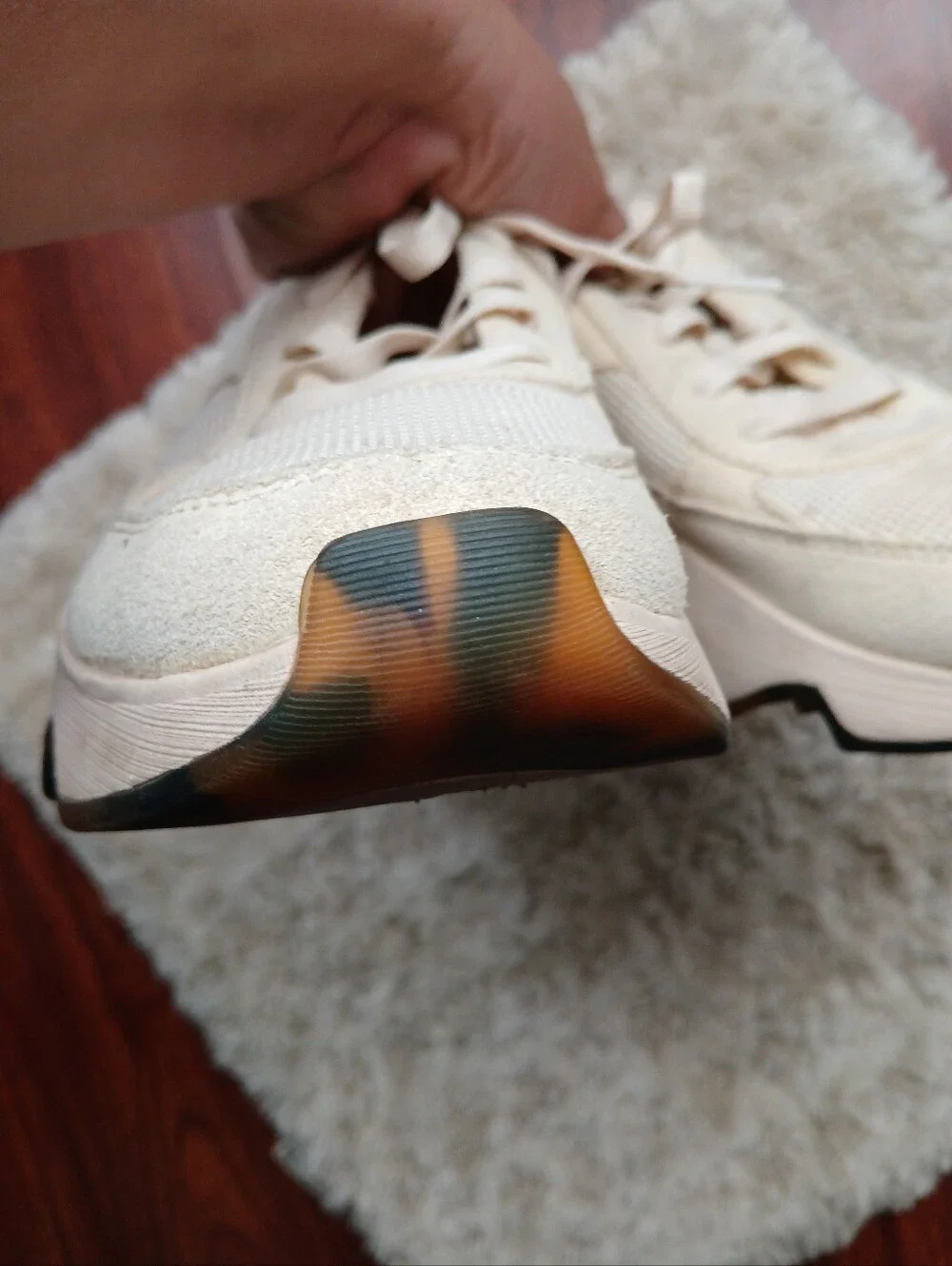 Sorel comfortable sneakers