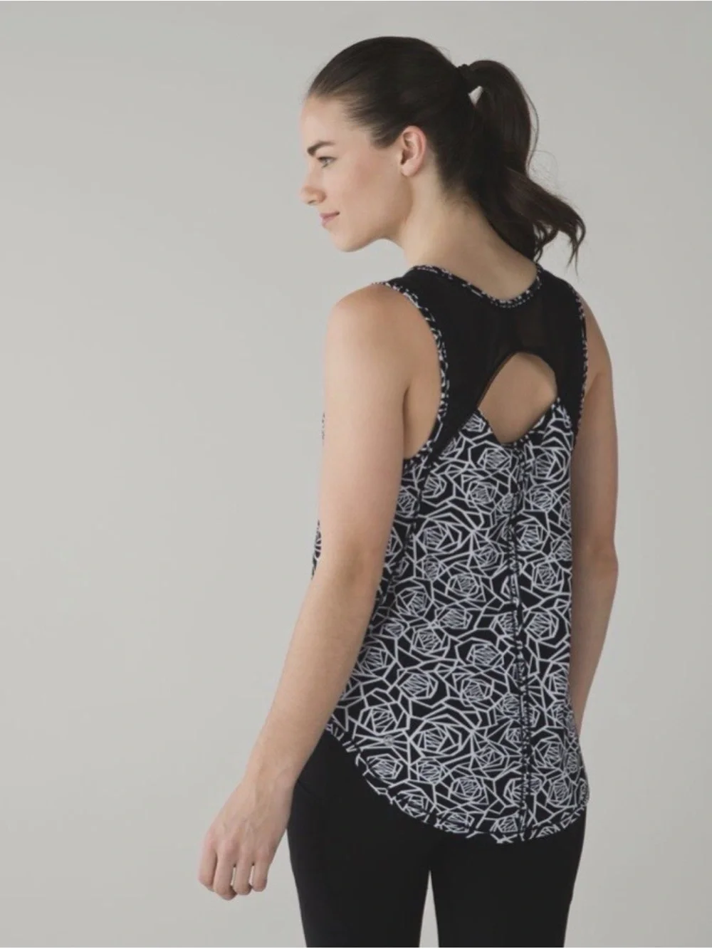lululemon athletica sleeveless tank