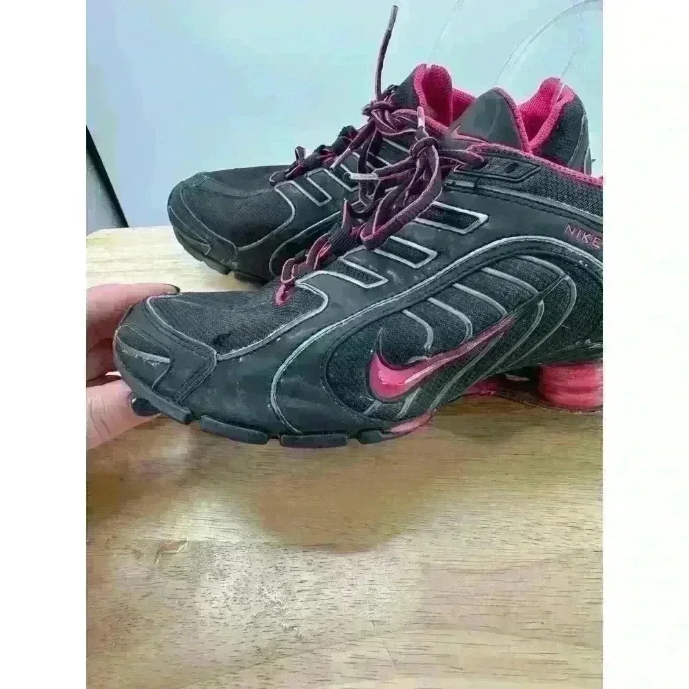 Nike Women's Shox Navina Sneakers 356918-065 - Black/Pink‎ Sz 9.5 Athletic Shoes