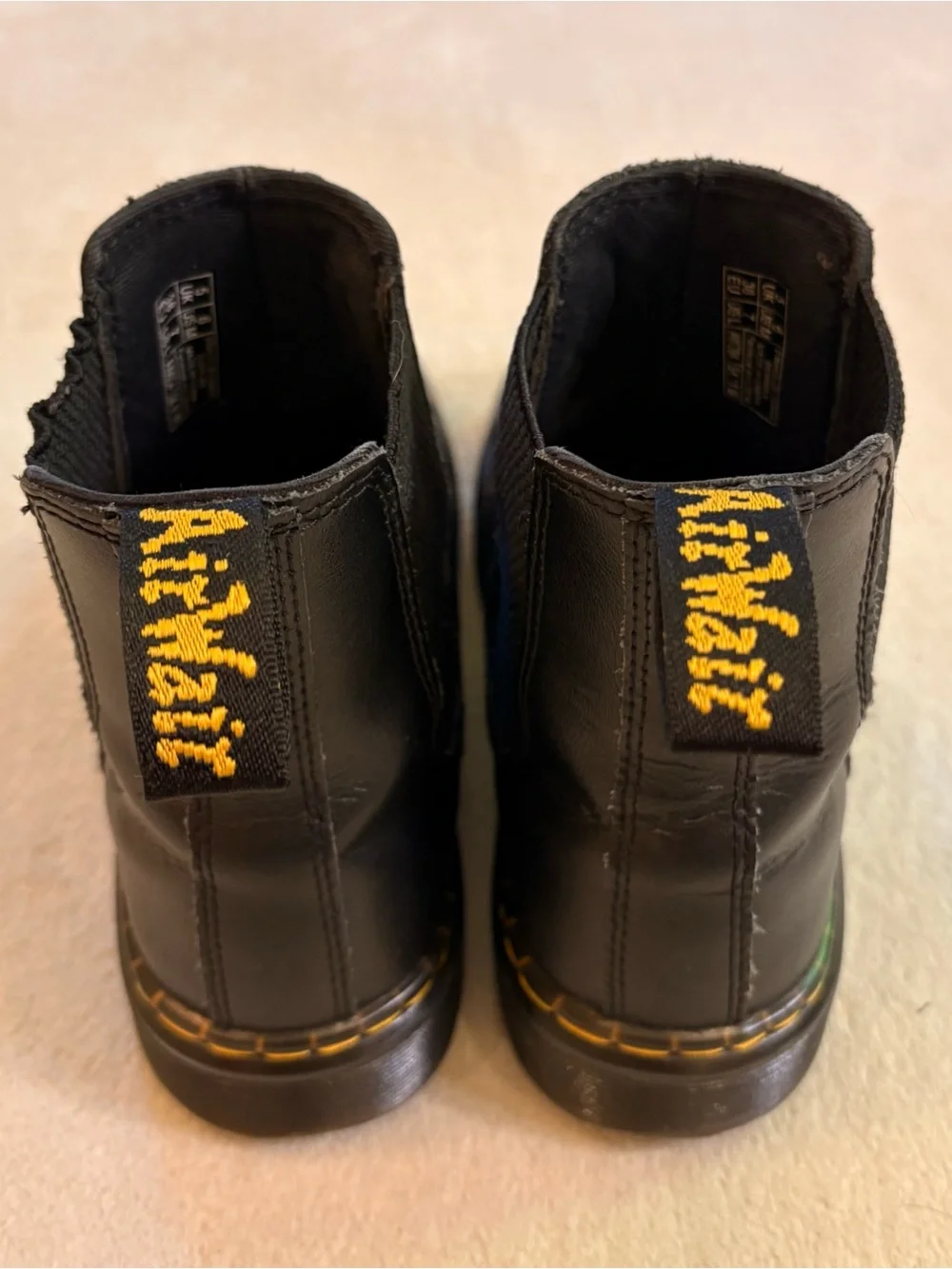 Dr. Martens Dorian Black Chelsea Ankle Boots Yellow Stitching Sz 7 Women’s