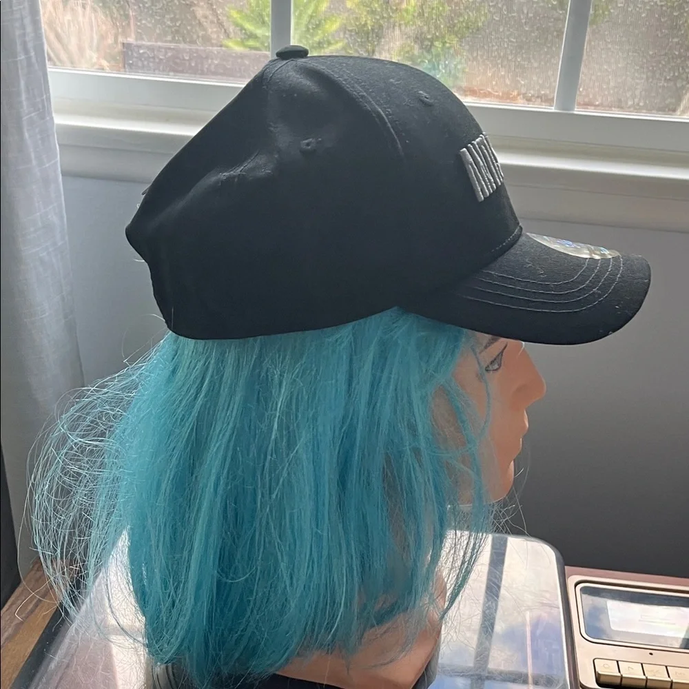N/A stylish black