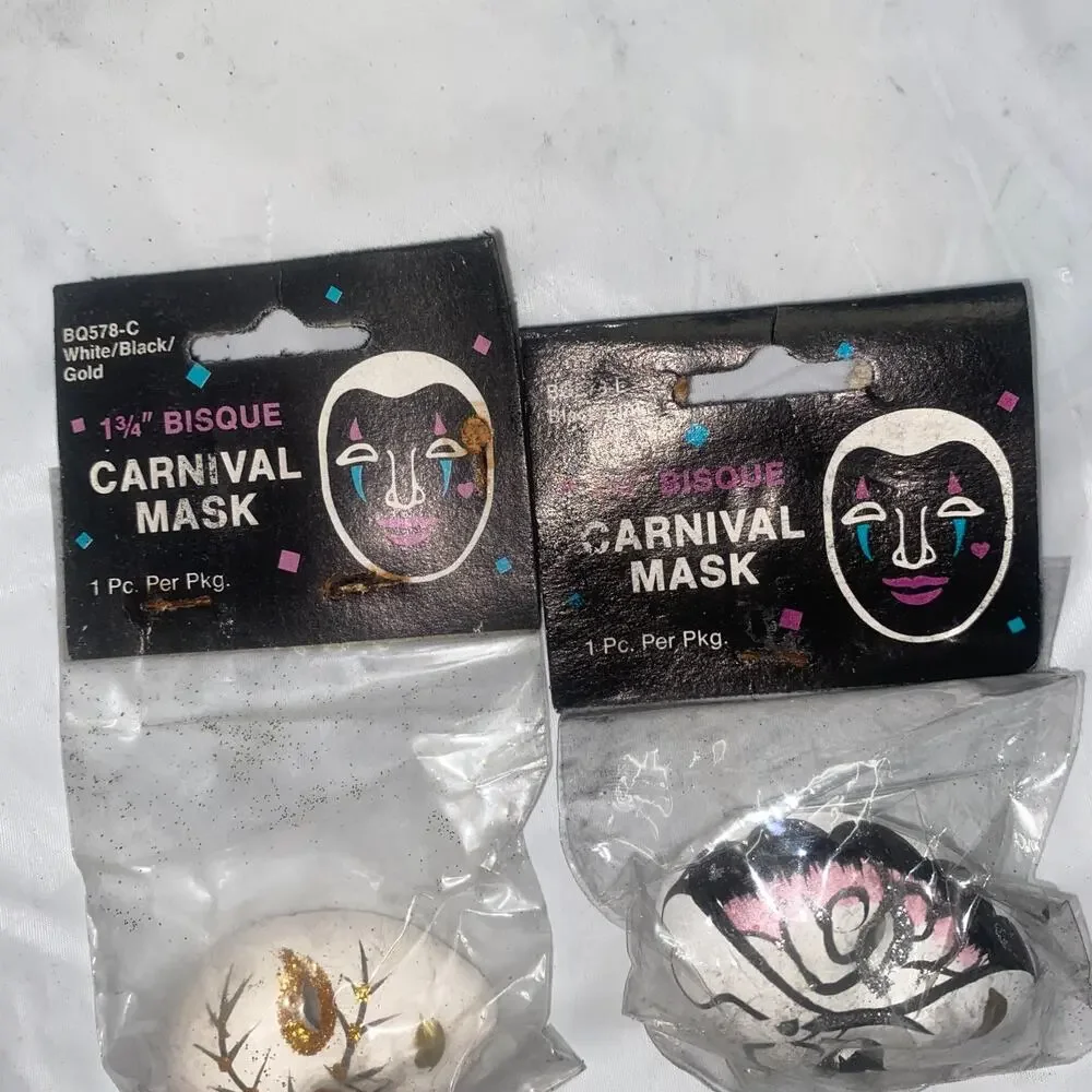 Carnival Mask Bisque 1 3/4
