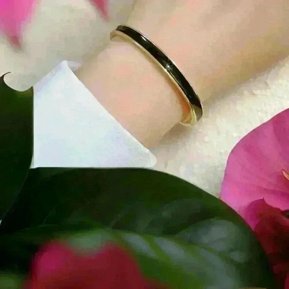 Unbranded classic style