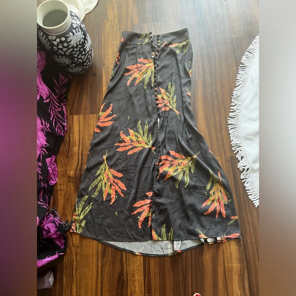 Free People Sammy   Maxi Skirt- Gray with Orange and Green Leaf Print