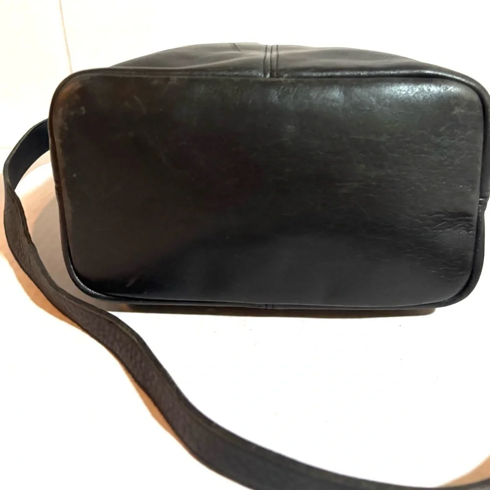 Coach vintage feature please