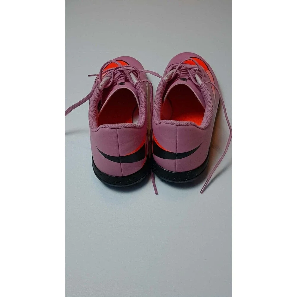 Nike 16 photos 600