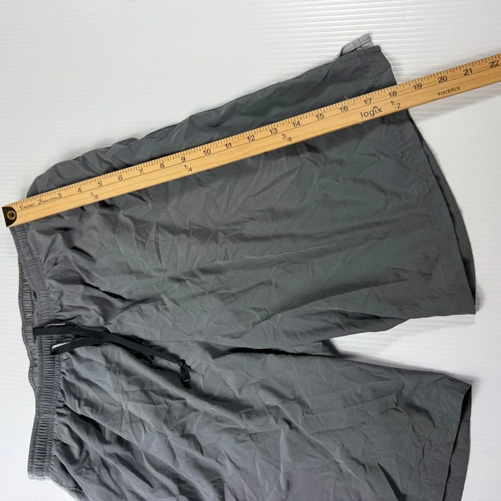 Nike gray dri