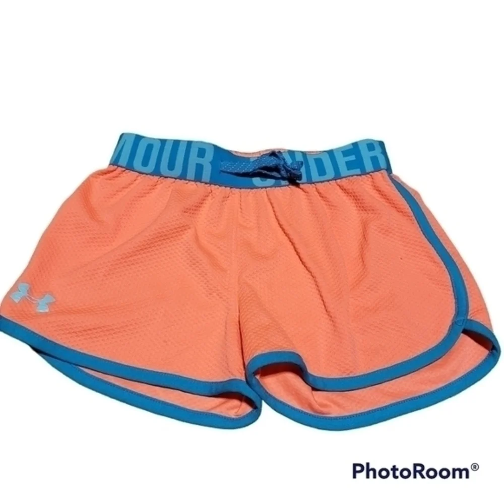 𝅺Under armour youth shorts‎