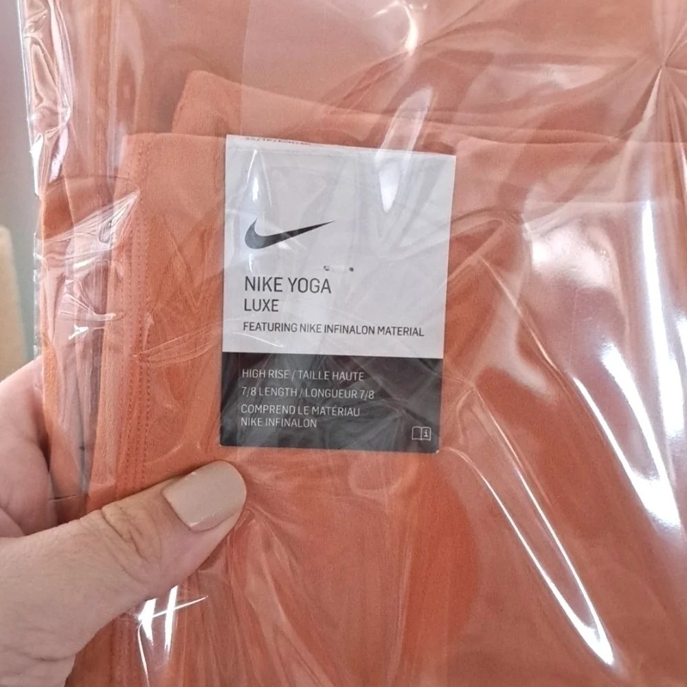 Nike form fitting