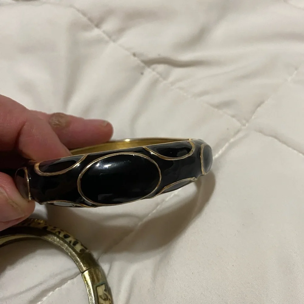 N/A set hinged