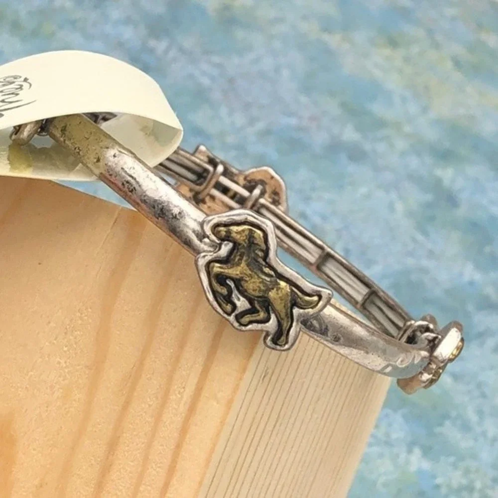 🌼 Burnished Silver & Gold Western Horse Metal Stretch Bracelet